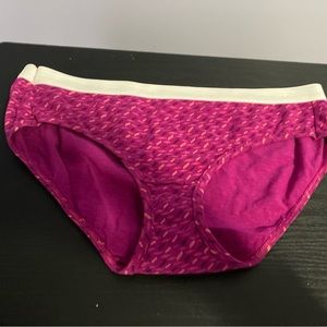 Women’s Hanes underwear size 7/large